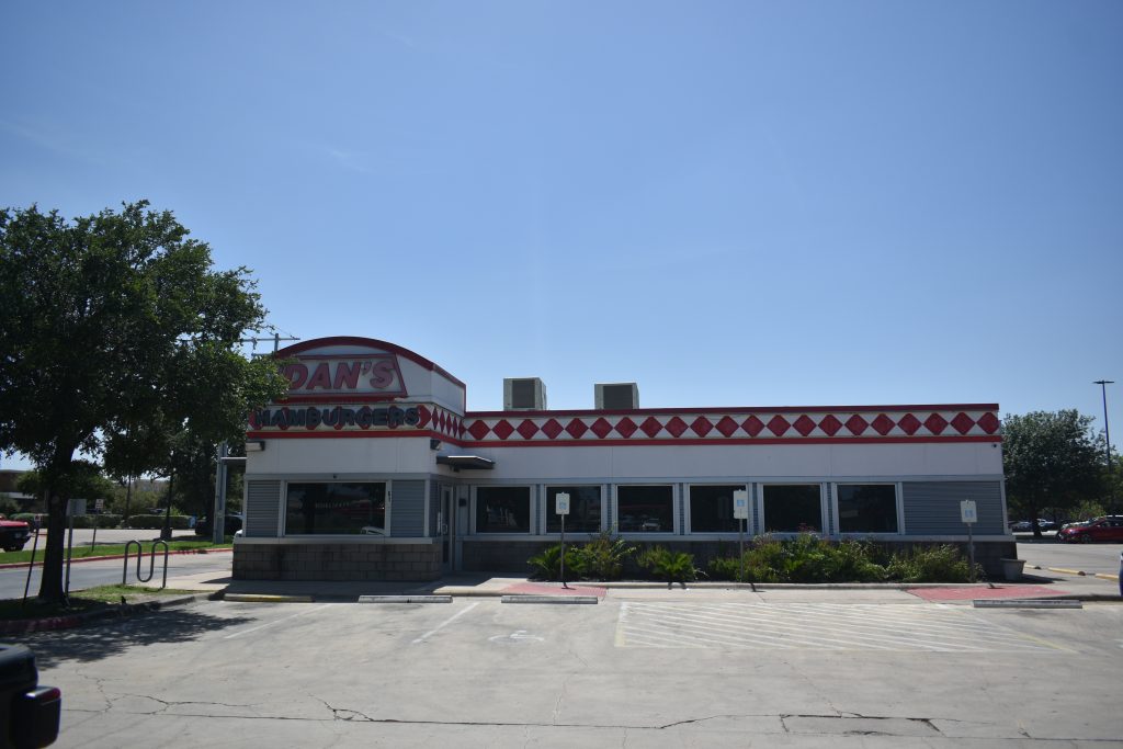 Dan's Hamburgers in Buda Texas